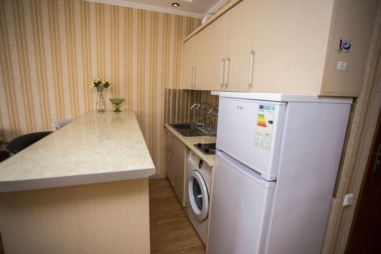 Apartment On Sherif Khimshiashvili Street 15B Batoumi Extérieur photo