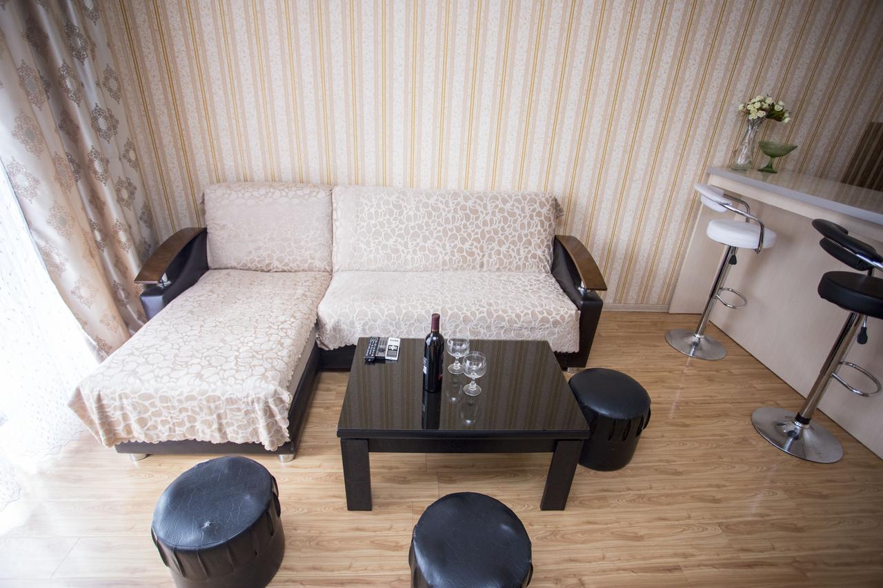 Apartment On Sherif Khimshiashvili Street 15B Batoumi Extérieur photo