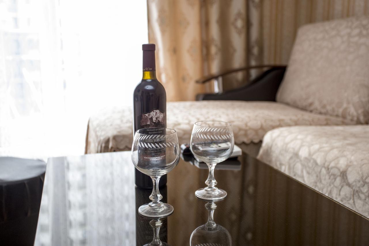 Apartment On Sherif Khimshiashvili Street 15B Batoumi Extérieur photo